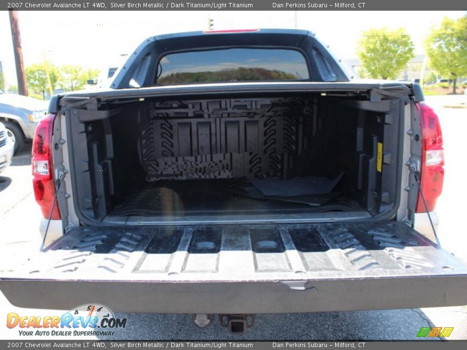 2007 Chevrolet Avalanche LT 4WD Silver Birch Metallic / Dark Titanium/Light Titanium Photo #8