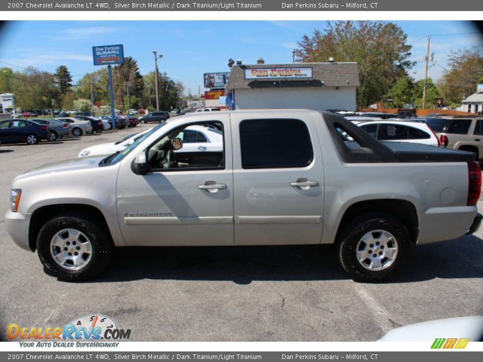 2007 Chevrolet Avalanche LT 4WD Silver Birch Metallic / Dark Titanium/Light Titanium Photo #11