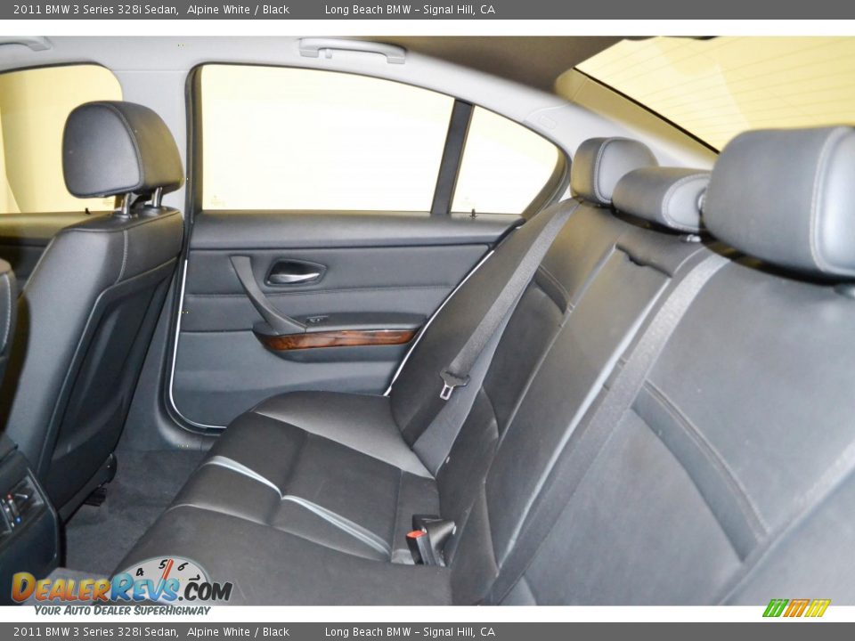 2011 BMW 3 Series 328i Sedan Alpine White / Black Photo #15