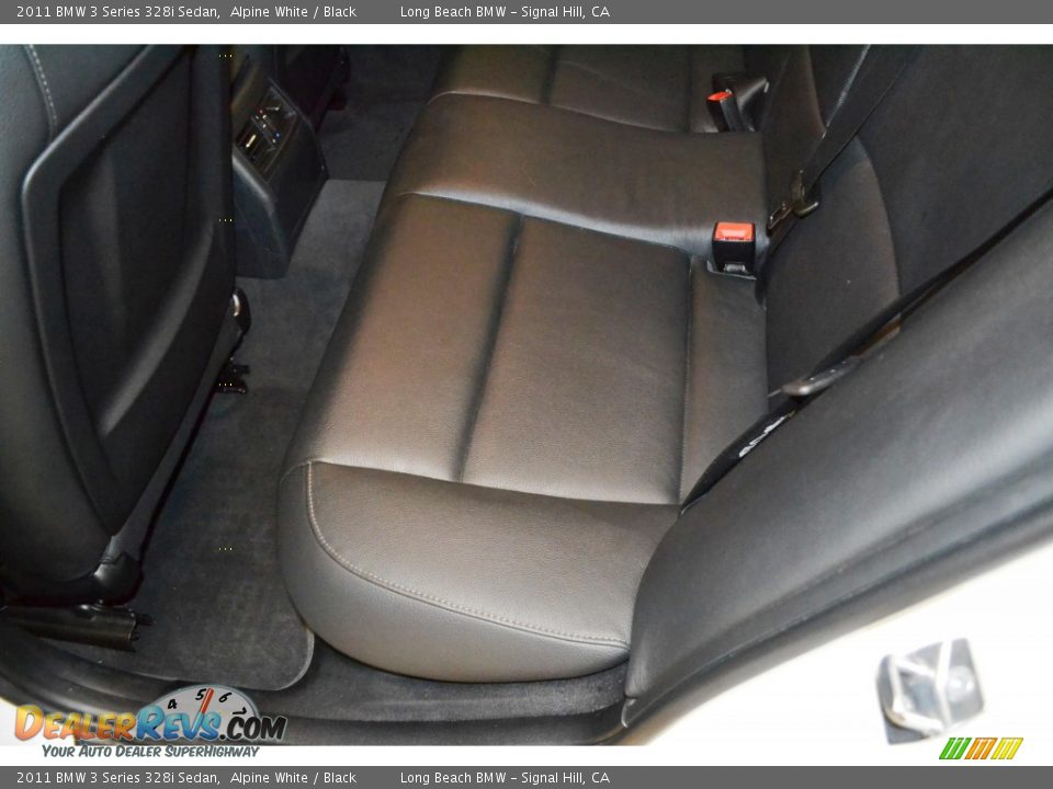 2011 BMW 3 Series 328i Sedan Alpine White / Black Photo #16