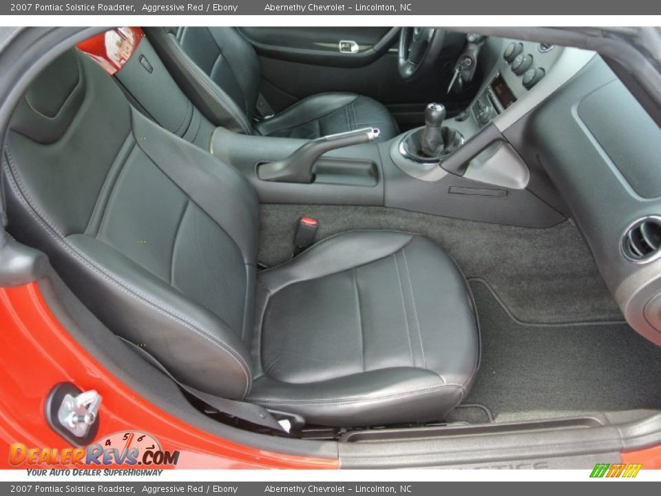 2007 Pontiac Solstice Roadster Aggressive Red / Ebony Photo #16