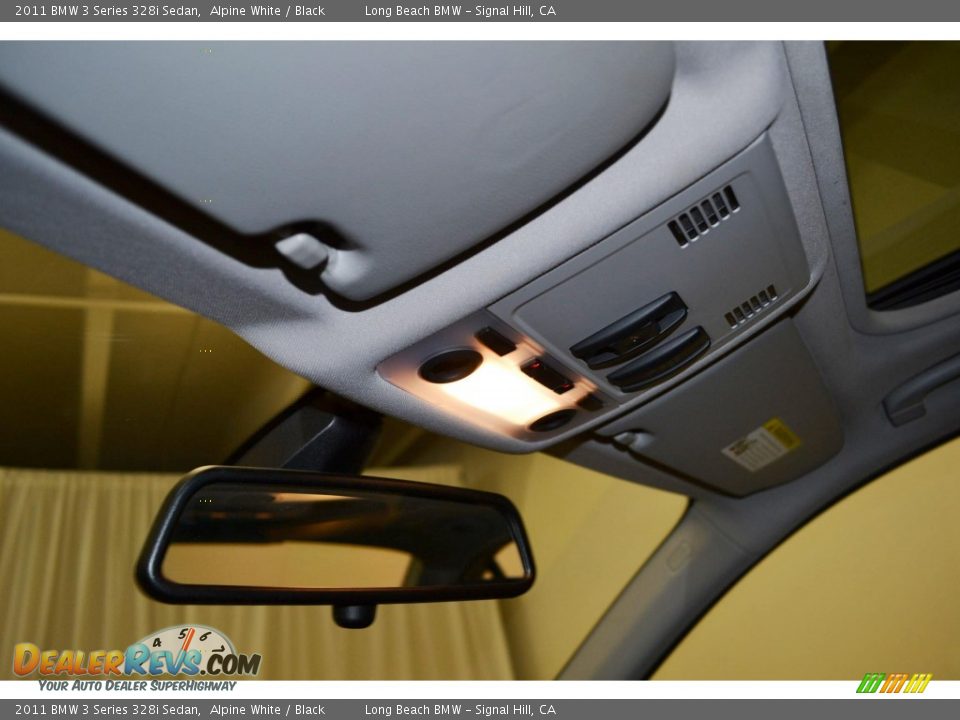 2011 BMW 3 Series 328i Sedan Alpine White / Black Photo #25