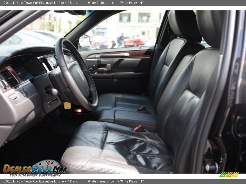 Black Interior - 2011 Lincoln Town Car Executive L Photo #21