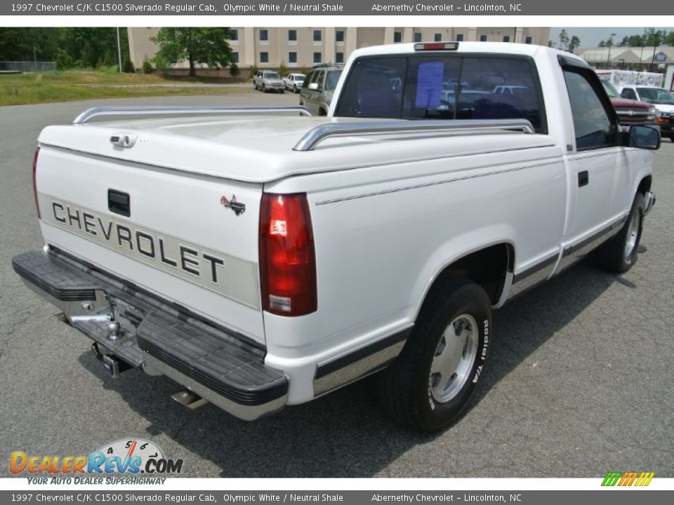1997 Chevrolet C/K C1500 Silverado Regular Cab Olympic White / Neutral Shale Photo #5