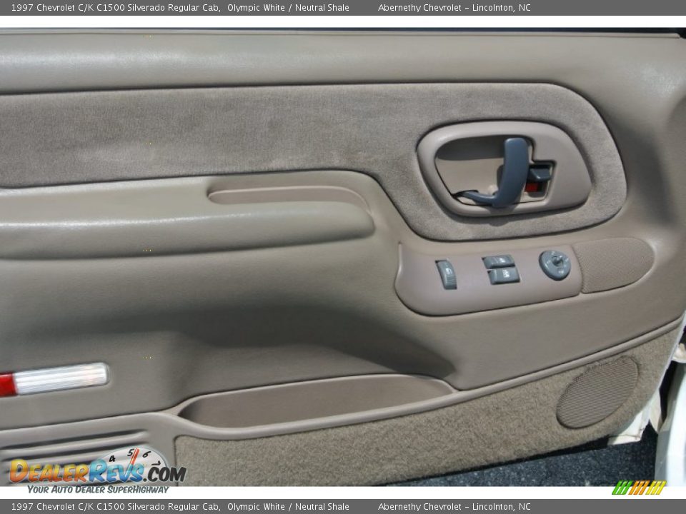 Door Panel of 1997 Chevrolet C/K C1500 Silverado Regular Cab Photo #9