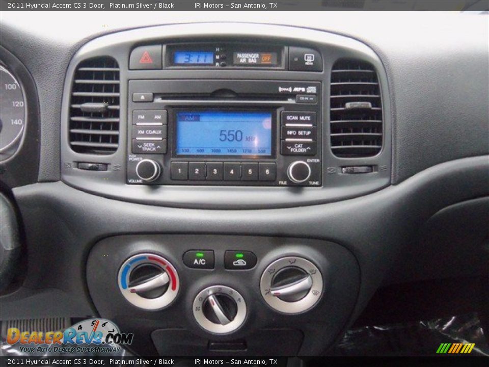 2011 Hyundai Accent GS 3 Door Platinum Silver / Black Photo #12