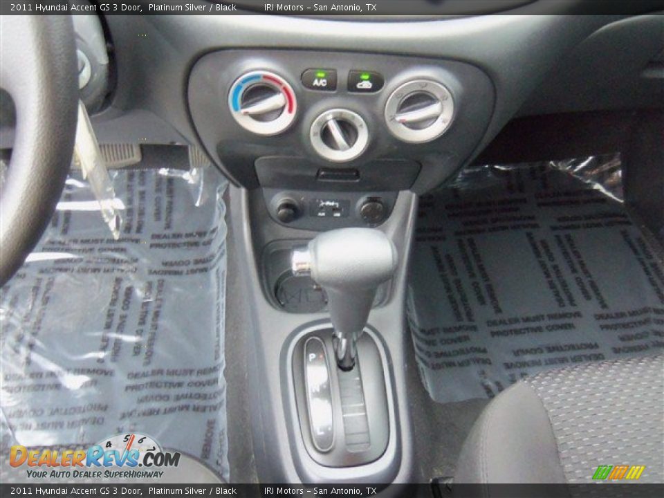 2011 Hyundai Accent GS 3 Door Platinum Silver / Black Photo #13
