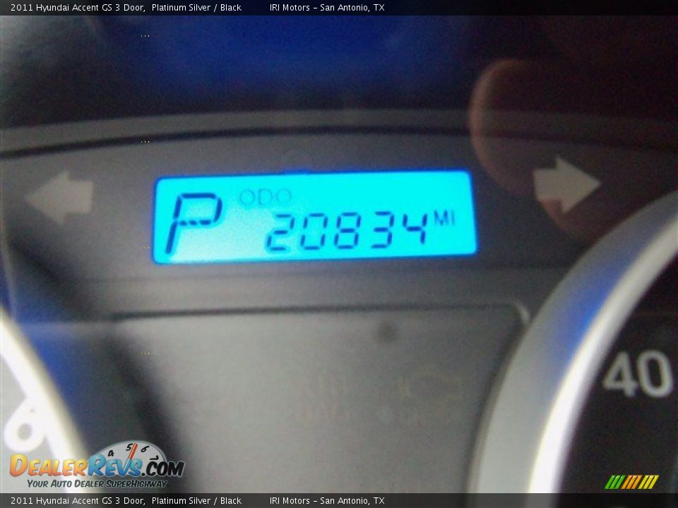2011 Hyundai Accent GS 3 Door Platinum Silver / Black Photo #14