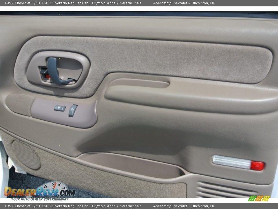 Door Panel of 1997 Chevrolet C/K C1500 Silverado Regular Cab Photo #16