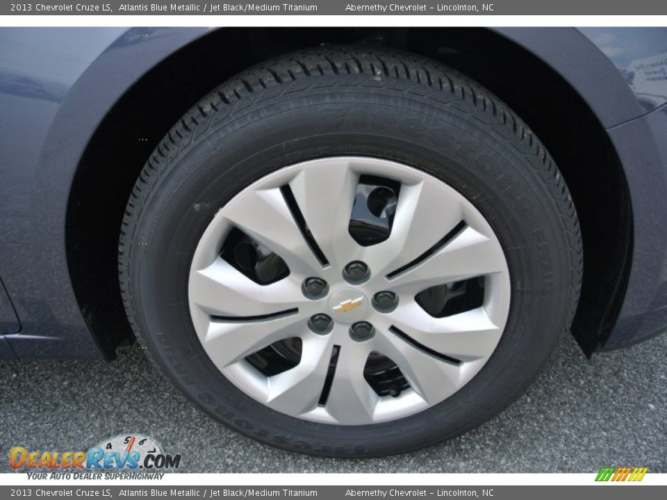 2013 Chevrolet Cruze LS Atlantis Blue Metallic / Jet Black/Medium Titanium Photo #19