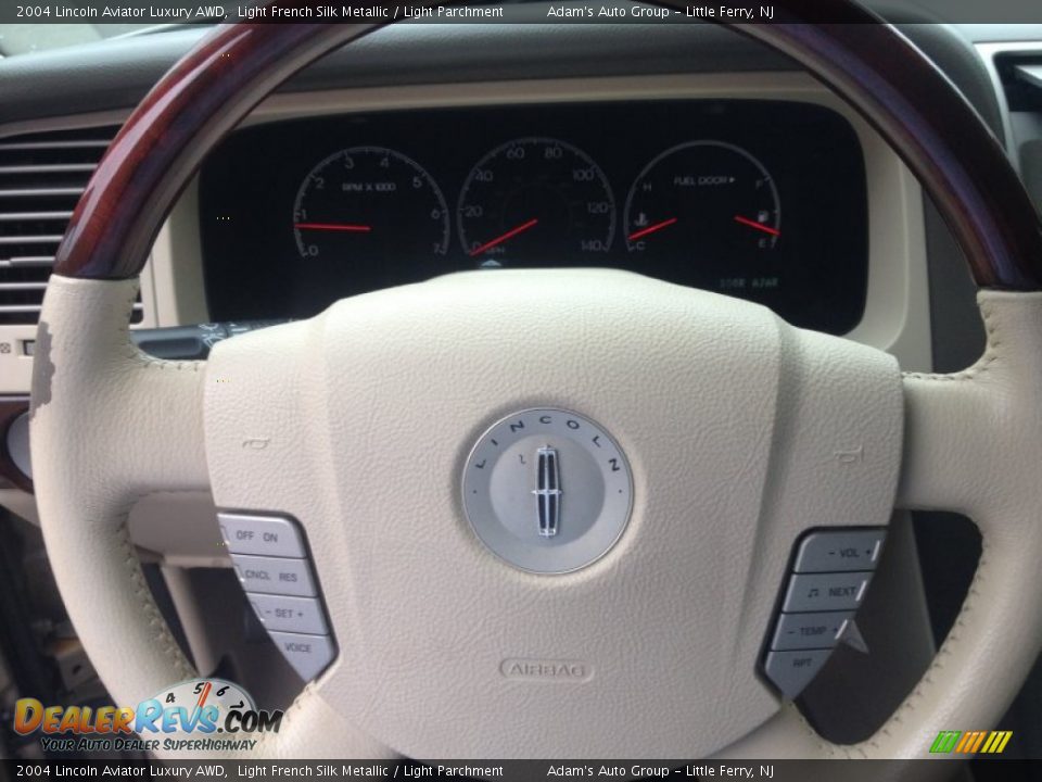 2004 Lincoln Aviator Luxury AWD Light French Silk Metallic / Light Parchment Photo #13