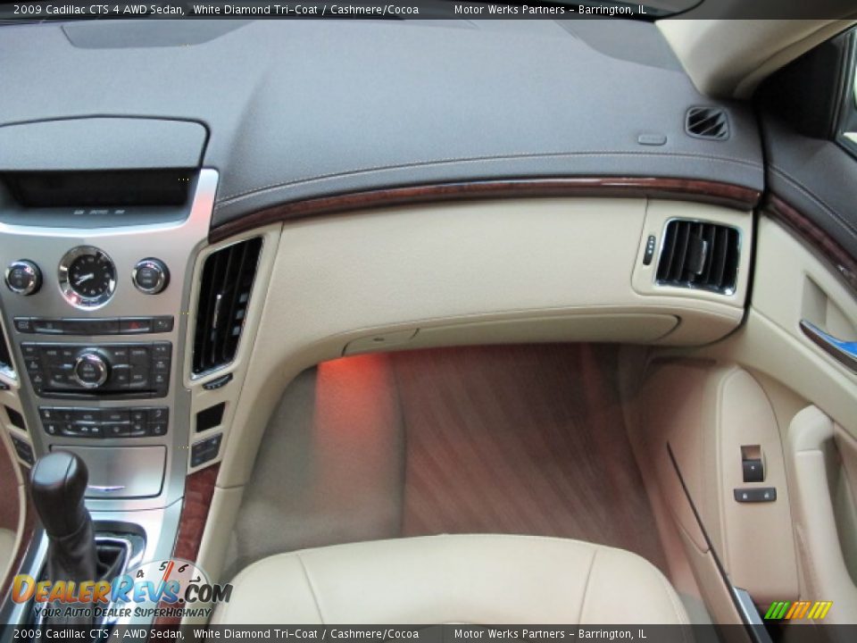 2009 Cadillac CTS 4 AWD Sedan White Diamond Tri-Coat / Cashmere/Cocoa Photo #24