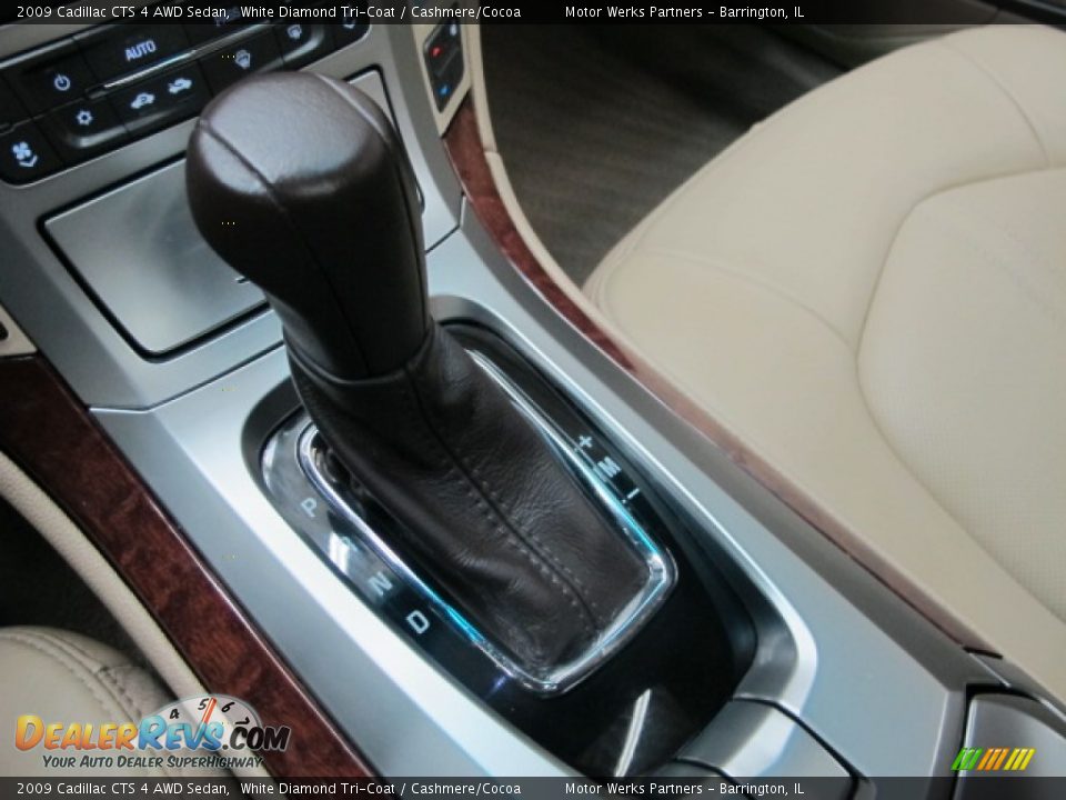 2009 Cadillac CTS 4 AWD Sedan White Diamond Tri-Coat / Cashmere/Cocoa Photo #32