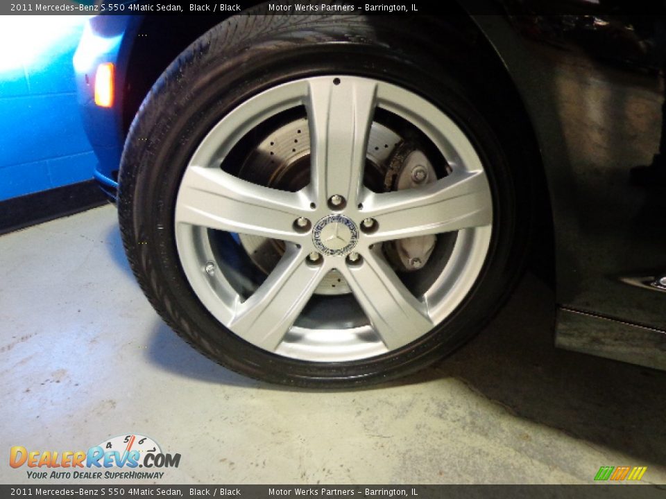 2011 Mercedes-Benz S 550 4Matic Sedan Black / Black Photo #9