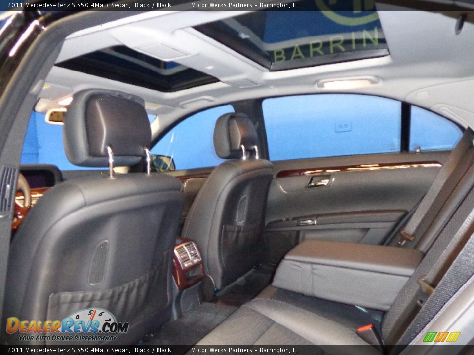 2011 Mercedes-Benz S 550 4Matic Sedan Black / Black Photo #17