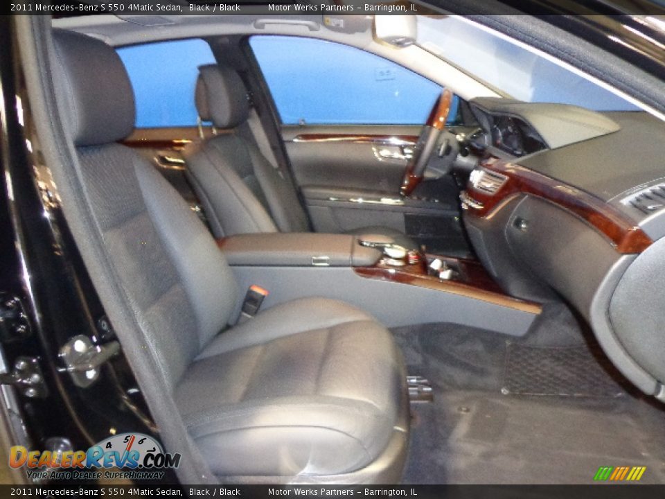 2011 Mercedes-Benz S 550 4Matic Sedan Black / Black Photo #20