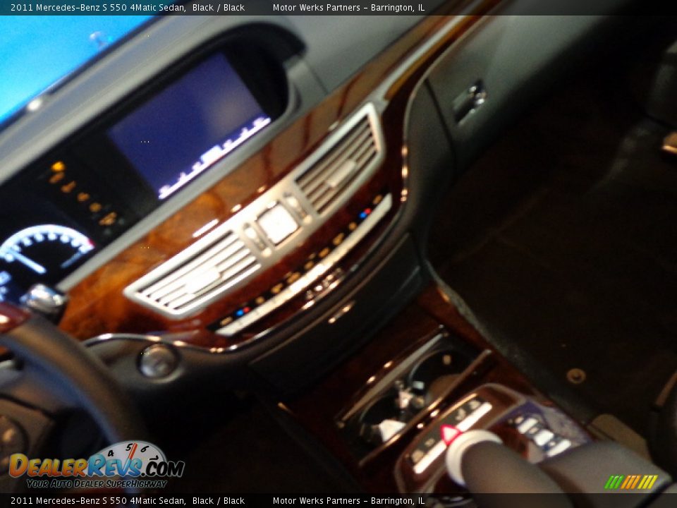 2011 Mercedes-Benz S 550 4Matic Sedan Black / Black Photo #23