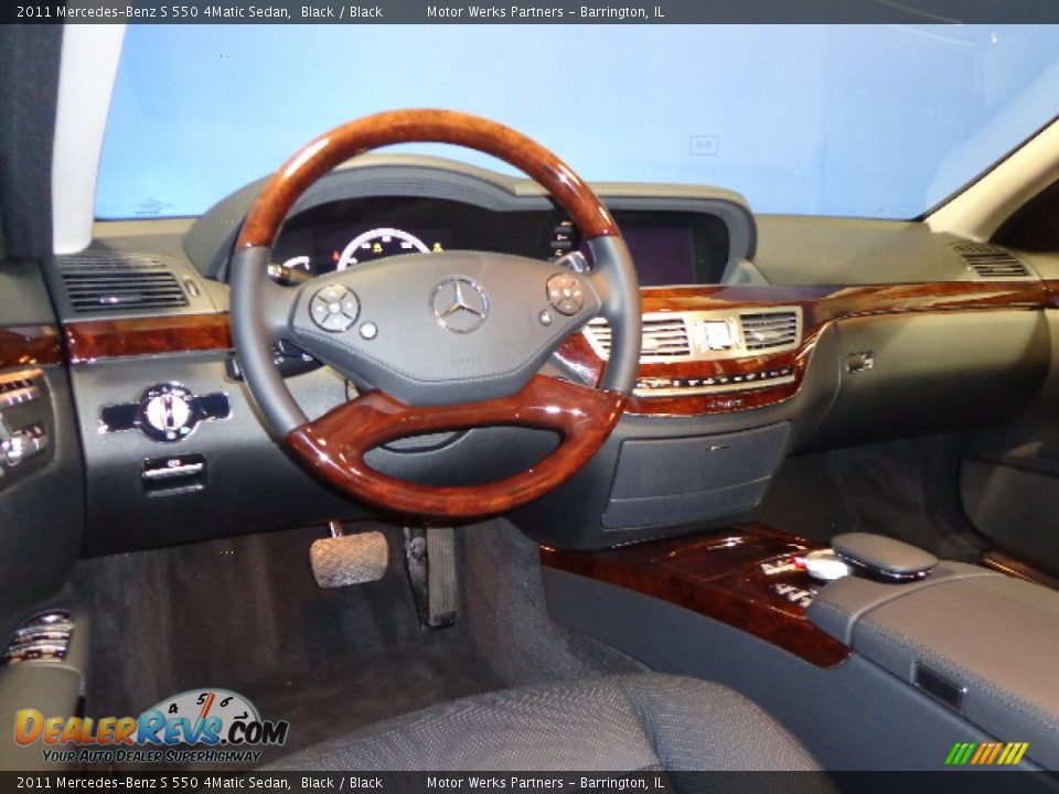 2011 Mercedes-Benz S 550 4Matic Sedan Black / Black Photo #25