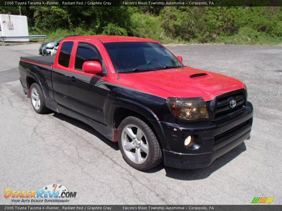 2006 Toyota Tacoma X-Runner Radiant Red / Graphite Gray Photo #2