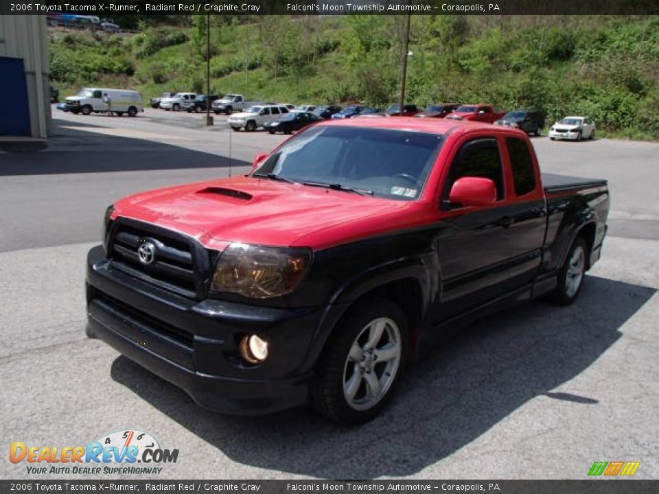 2006 Toyota Tacoma X-Runner Radiant Red / Graphite Gray Photo #4