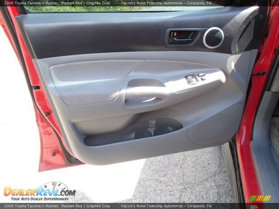 2006 Toyota Tacoma X-Runner Radiant Red / Graphite Gray Photo #12