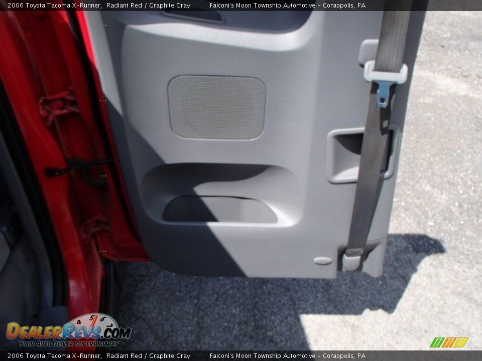 2006 Toyota Tacoma X-Runner Radiant Red / Graphite Gray Photo #14