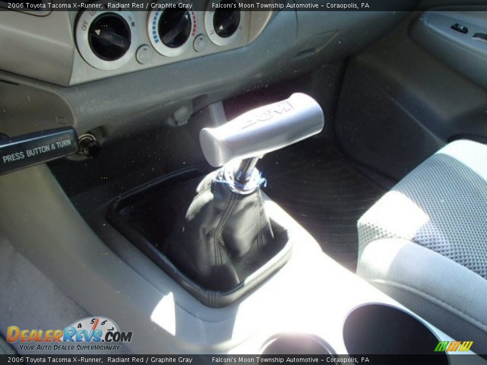 2006 Toyota Tacoma X-Runner Radiant Red / Graphite Gray Photo #20
