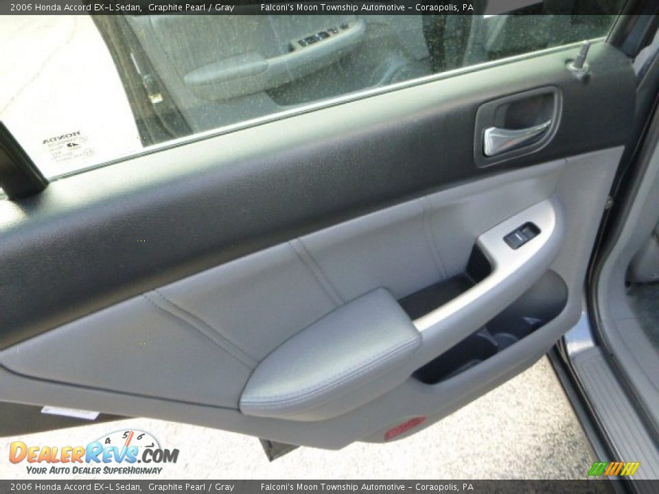 2006 Honda Accord EX-L Sedan Graphite Pearl / Gray Photo #18