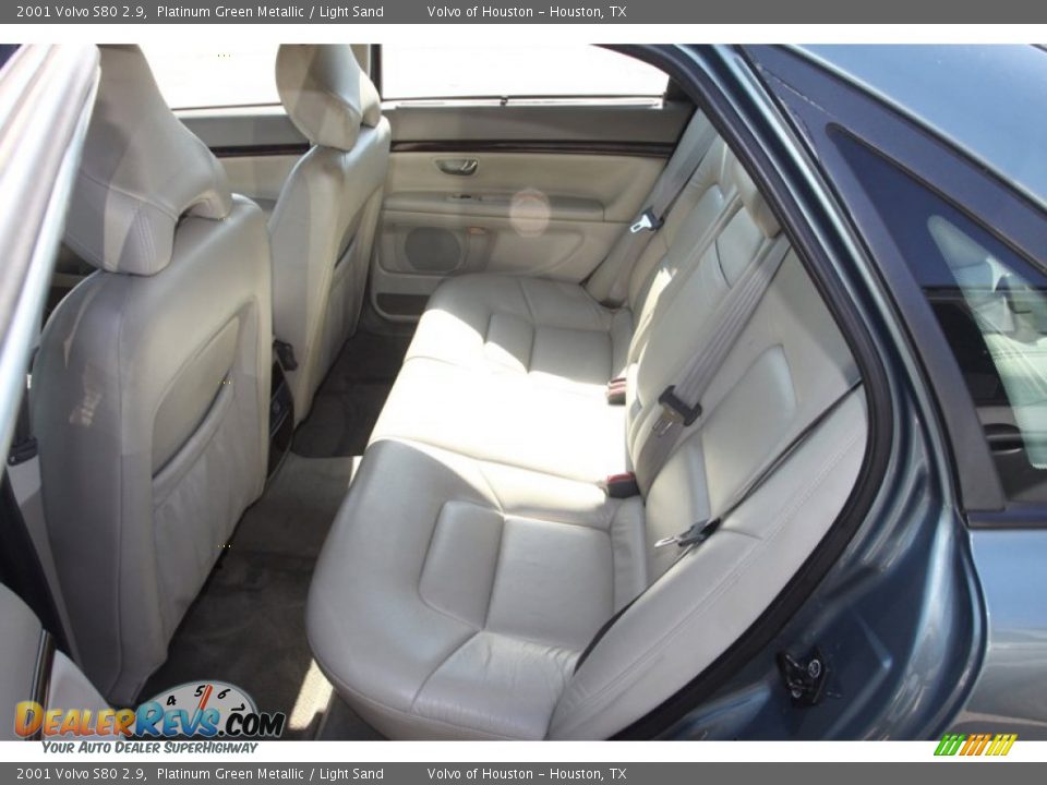 2001 Volvo S80 2.9 Platinum Green Metallic / Light Sand Photo #16