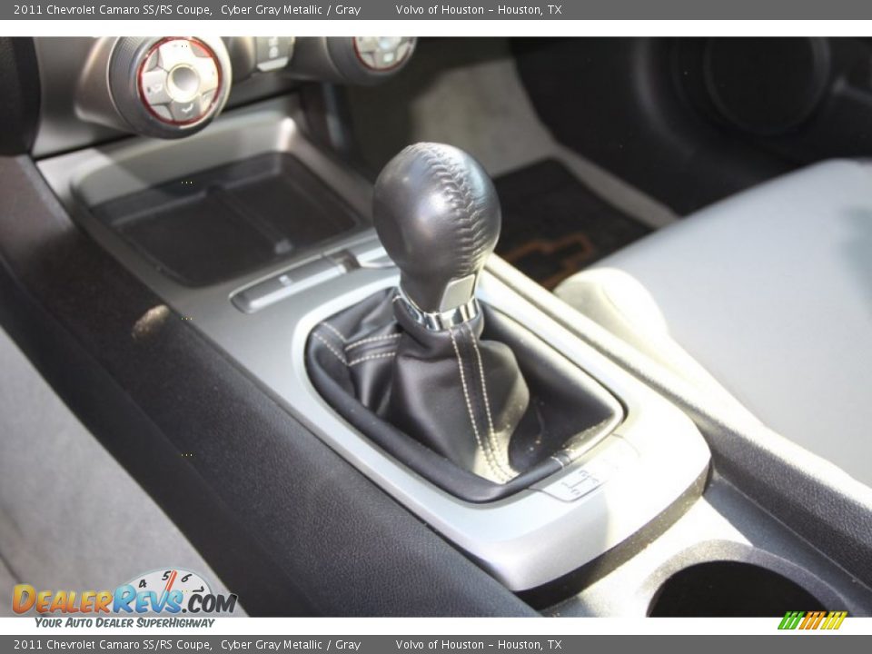 2011 Chevrolet Camaro SS/RS Coupe Shifter Photo #16