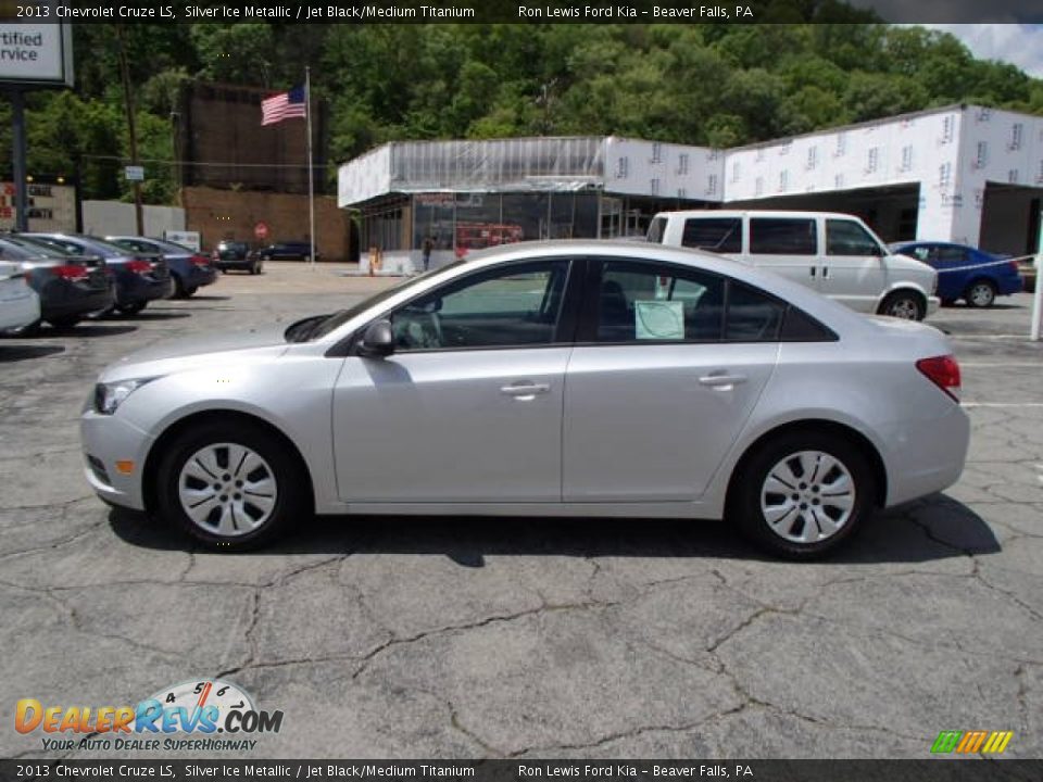 2013 Chevrolet Cruze LS Silver Ice Metallic / Jet Black/Medium Titanium Photo #5