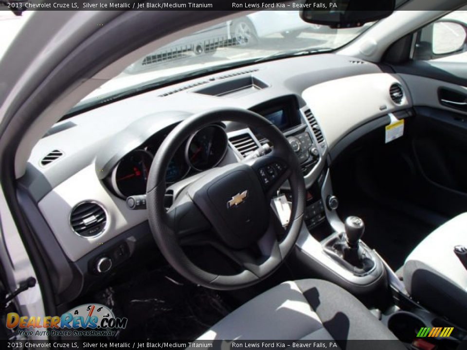 2013 Chevrolet Cruze LS Silver Ice Metallic / Jet Black/Medium Titanium Photo #10