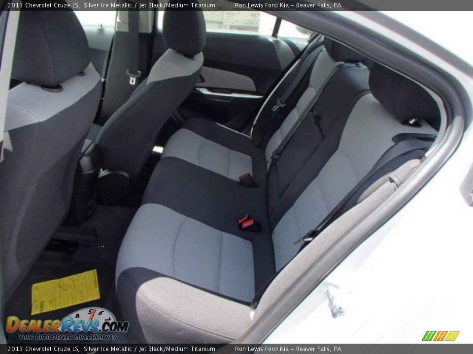 2013 Chevrolet Cruze LS Silver Ice Metallic / Jet Black/Medium Titanium Photo #13