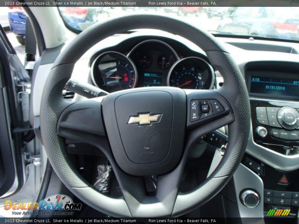 2013 Chevrolet Cruze LS Silver Ice Metallic / Jet Black/Medium Titanium Photo #18
