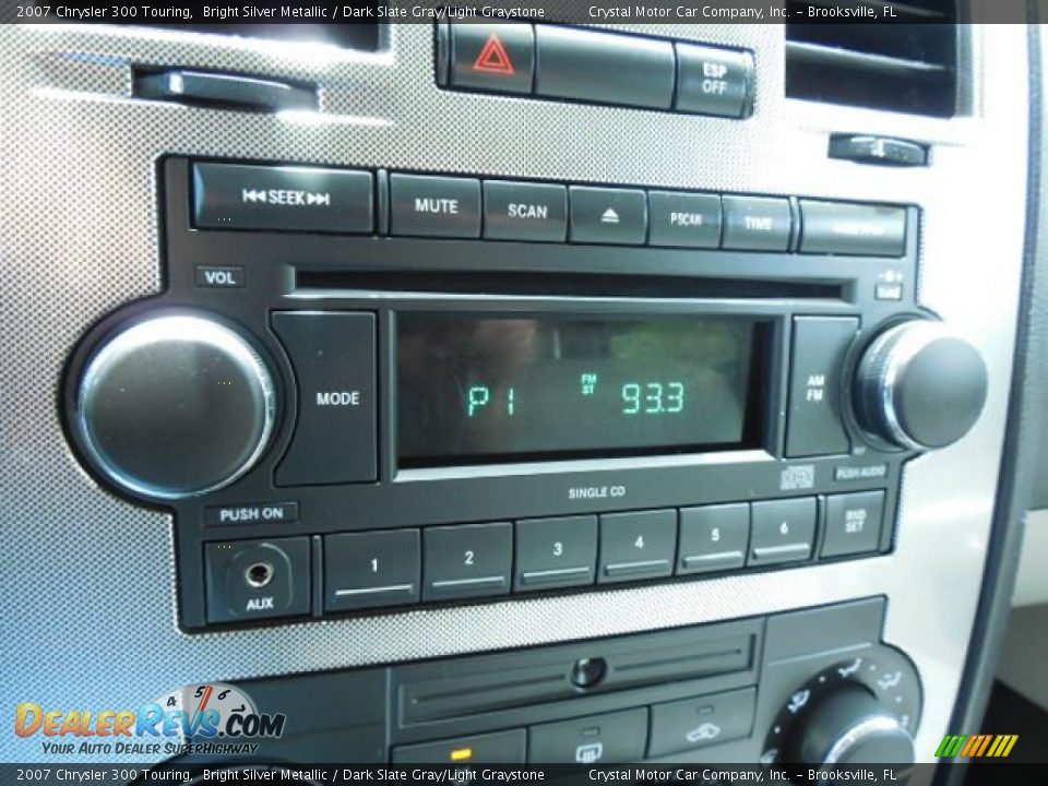 2007 Chrysler 300 Touring Bright Silver Metallic / Dark Slate Gray/Light Graystone Photo #19