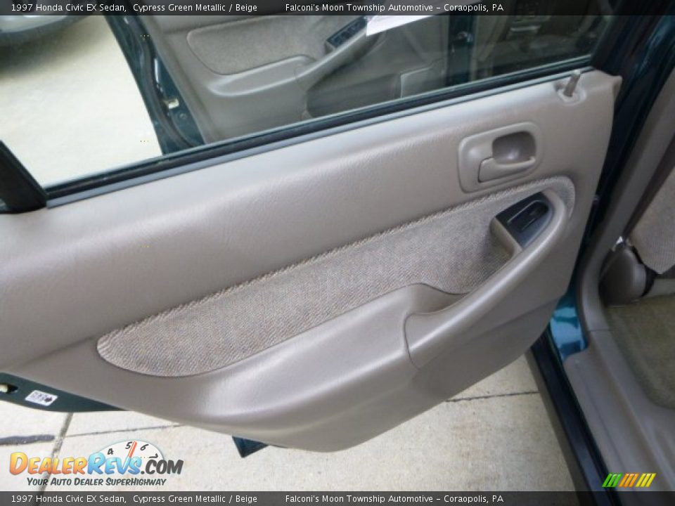 1997 Honda Civic EX Sedan Cypress Green Metallic / Beige Photo #17