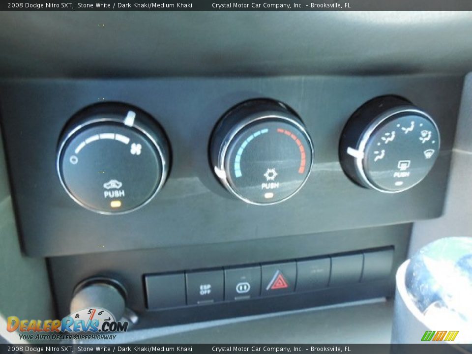 2008 Dodge Nitro SXT Stone White / Dark Khaki/Medium Khaki Photo #20