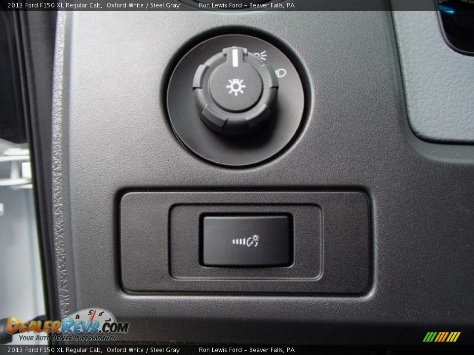 2013 Ford F150 XL Regular Cab Oxford White / Steel Gray Photo #19
