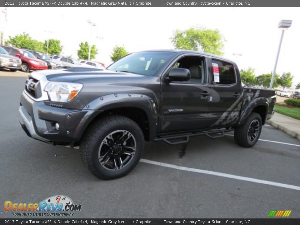 Front 3/4 View of 2013 Toyota Tacoma XSP-X Double Cab 4x4 Photo #3