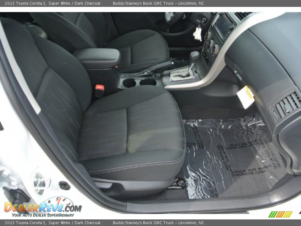 2013 Toyota Corolla S Super White / Dark Charcoal Photo #17