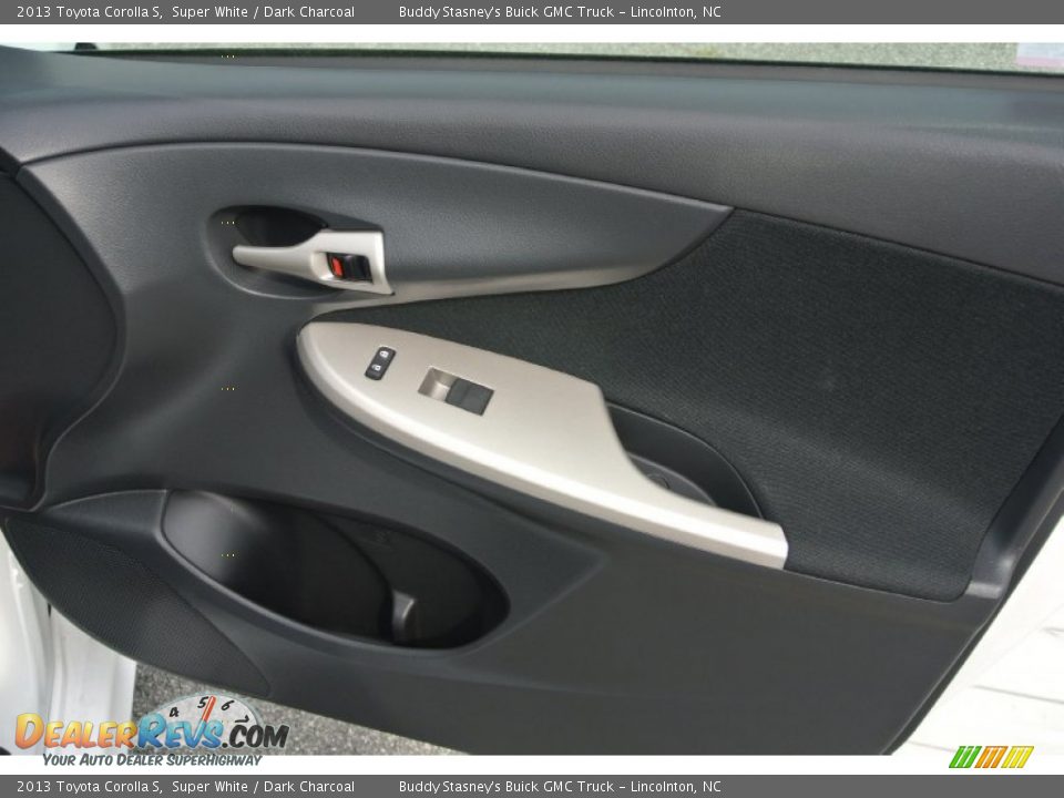 2013 Toyota Corolla S Super White / Dark Charcoal Photo #18