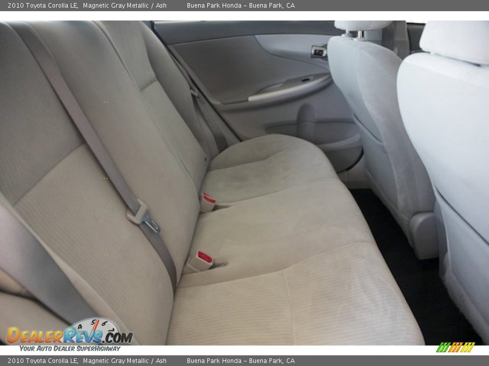 2010 Toyota Corolla LE Magnetic Gray Metallic / Ash Photo #17