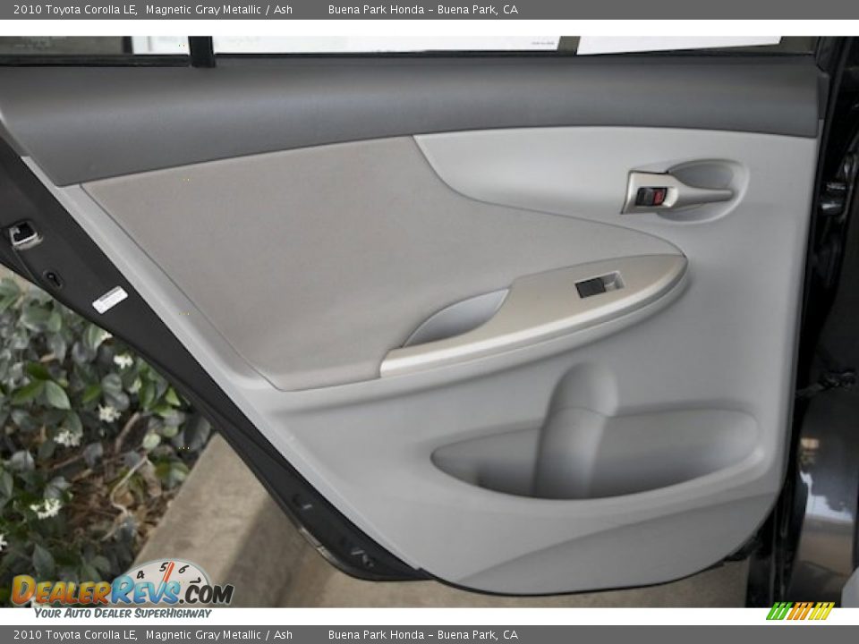 2010 Toyota Corolla LE Magnetic Gray Metallic / Ash Photo #25