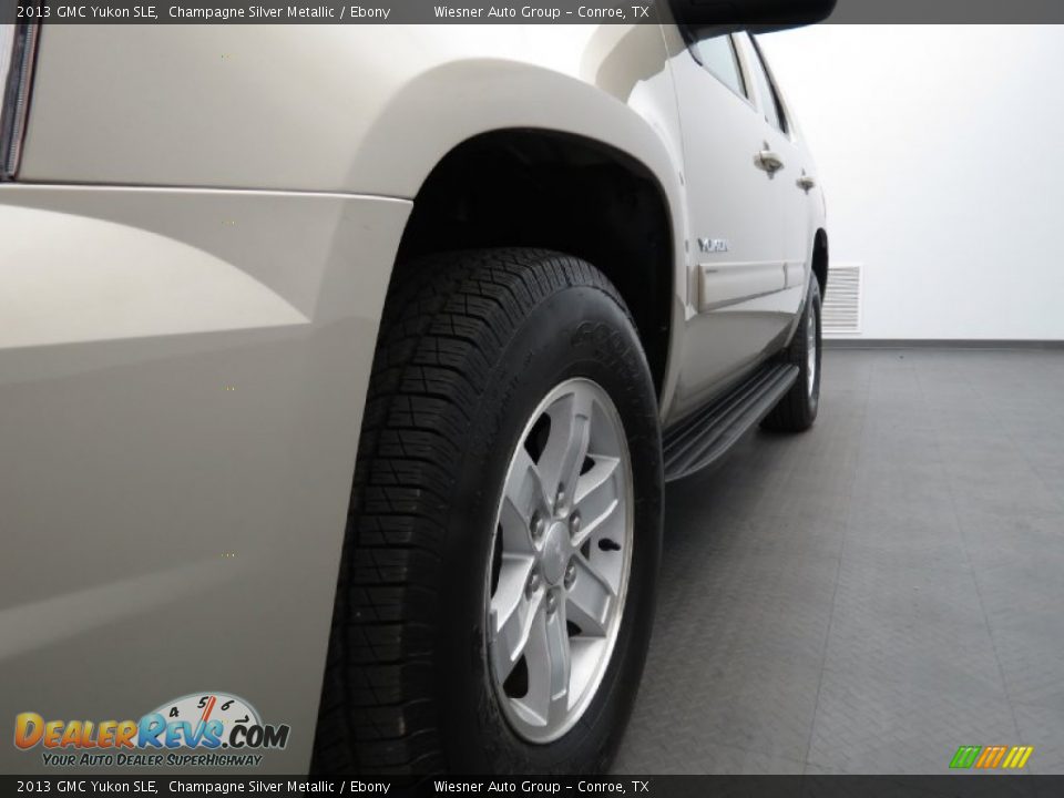 2013 GMC Yukon SLE Champagne Silver Metallic / Ebony Photo #5