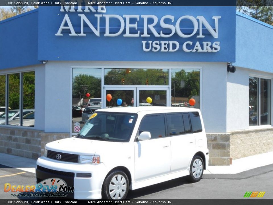 2006 Scion xB Polar White / Dark Charcoal Photo #3