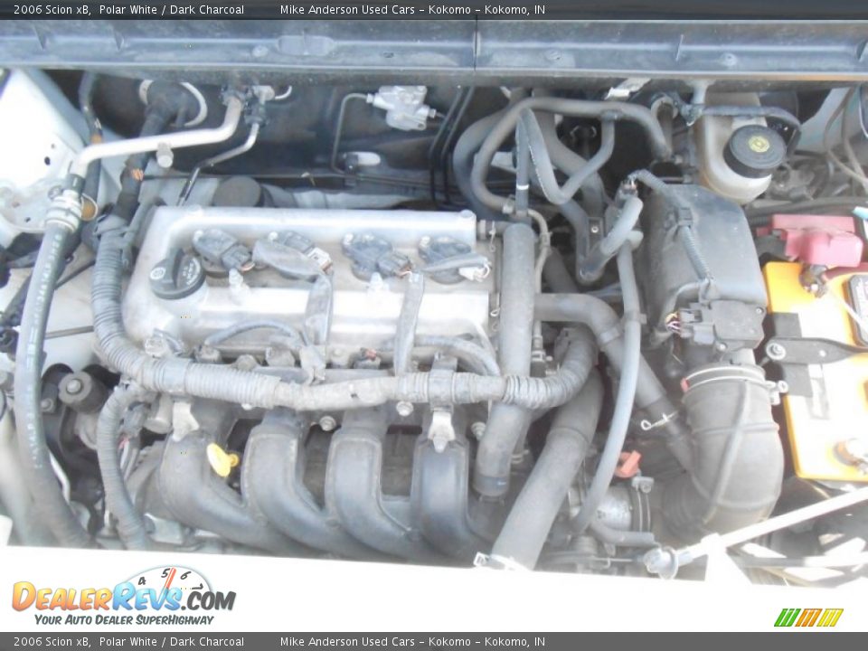 2006 Scion xB Polar White / Dark Charcoal Photo #24