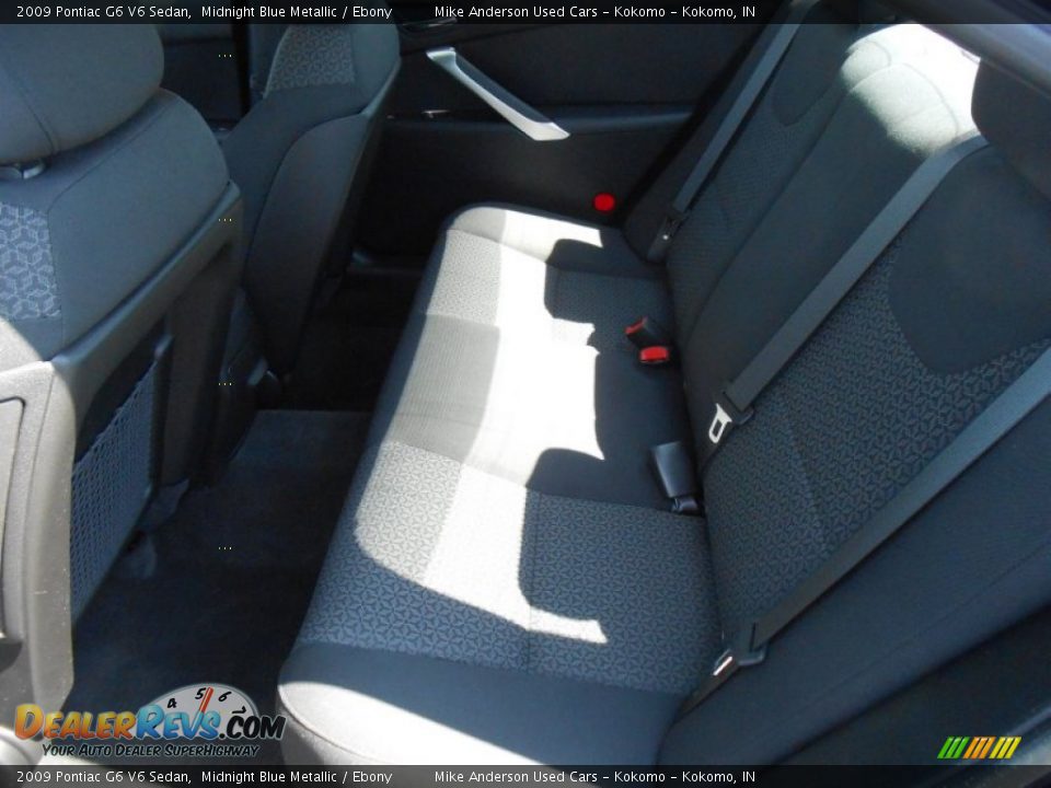 2009 Pontiac G6 V6 Sedan Midnight Blue Metallic / Ebony Photo #4