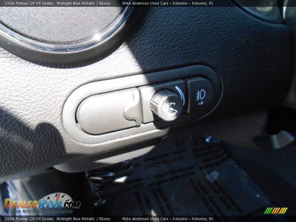 2009 Pontiac G6 V6 Sedan Midnight Blue Metallic / Ebony Photo #7