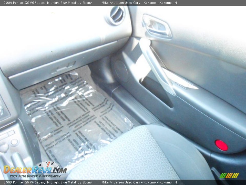 2009 Pontiac G6 V6 Sedan Midnight Blue Metallic / Ebony Photo #15