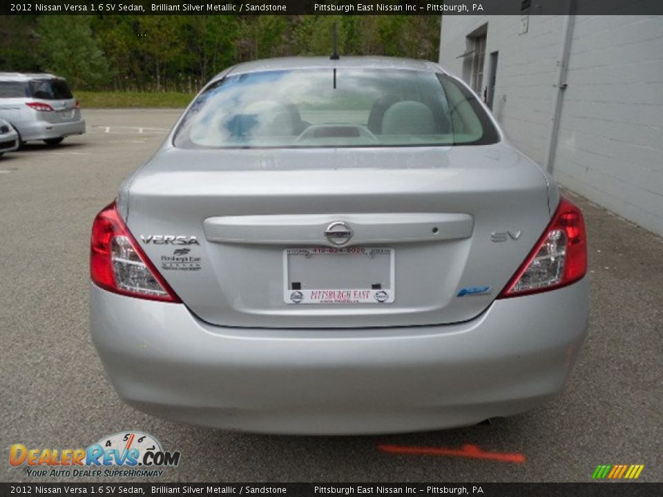 2012 Nissan Versa 1.6 SV Sedan Brilliant Silver Metallic / Sandstone Photo #4